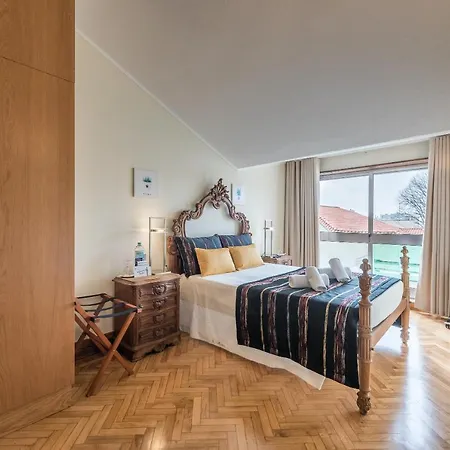 Sevenhouse 2* Porto
